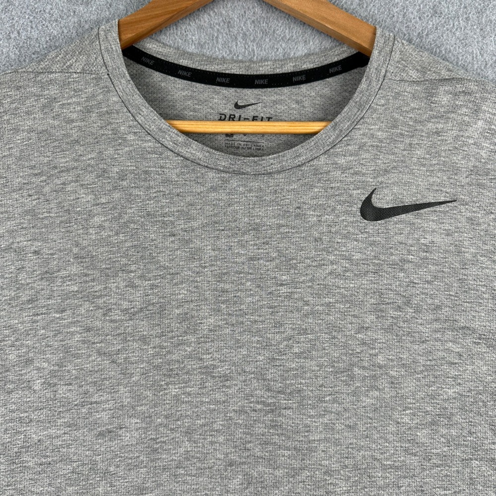 Nike T Shirt Mens Large Gray Dri-Fit Short Sleeve Athletic Training Swoosh Logo